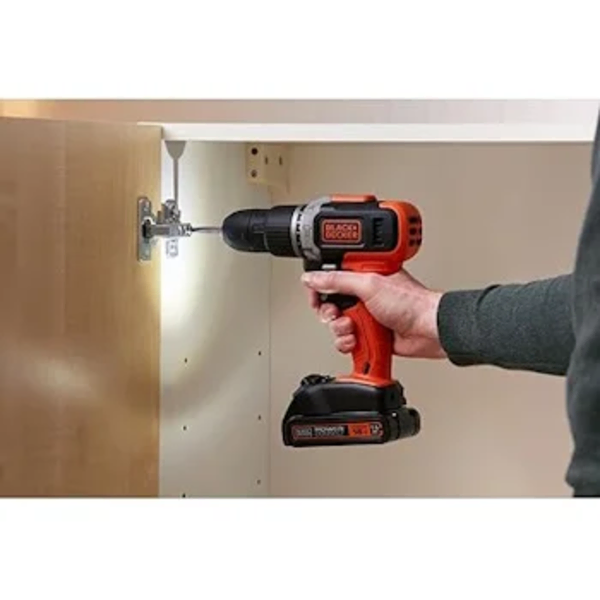 Aku bušilica 18V 2x1.5Ah Set BCKSB03-QW Black&Decker - Slika 2