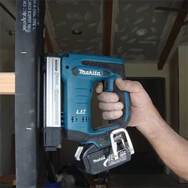 Akumulatorska heftalica DST221Z Solo Makita - Slika 5