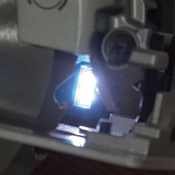 Aku ručni cirkular 165mm 18V LXT DHS660Z Solo Makita - Slika 3