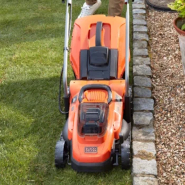 Akumulatorska travokosačica BCMW3318L2-QW Black&Decker - Slika 3