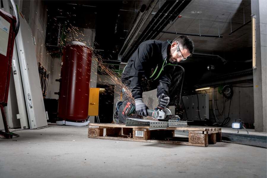 Aku ugaona brusilica 125mm WB 18 LTX BL 125 Quick Metabo - Slika 2