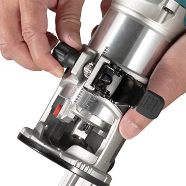 Jednoručna glodalica za ivice 710W RT0702C Makita - Slika 3