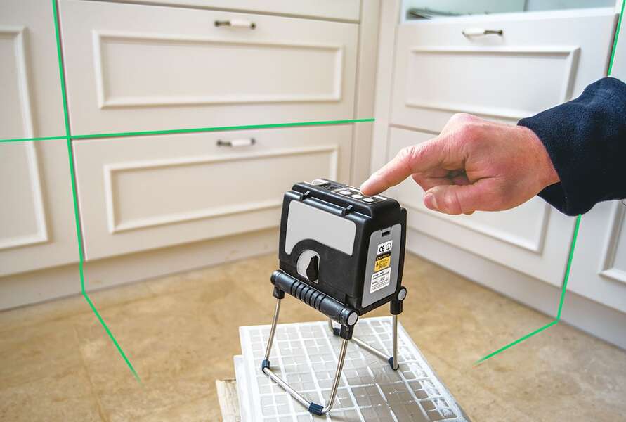 Laserski nivelator sa stativom Prolaser K873GS Kapro - Slika 2