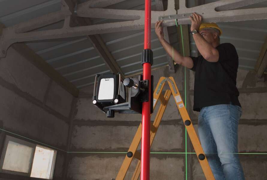 Laserski nivelator sa stativom Prolaser K873GS Kapro - Slika 4