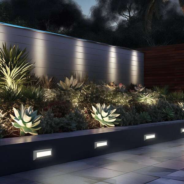 LED Zidna svetiljka bela 5W 3IN1 IP65 - Slika 5