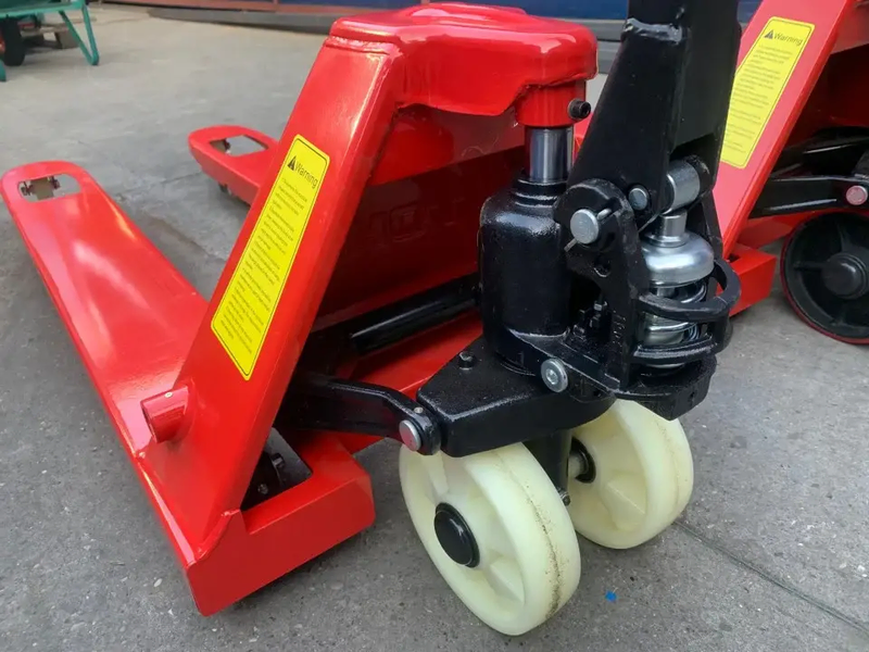 Ručni paletar - viljuškar PT 2500kg Toho - Slika 2