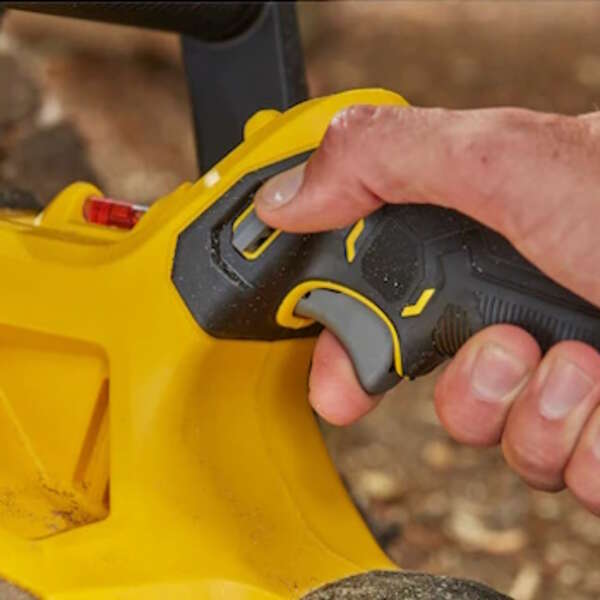 Stanley SFMCCS630B-XJ Akumulatorska lančana testera - Slika 4